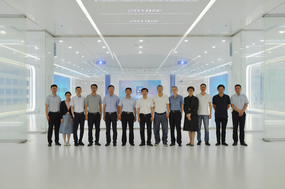 浙江工業(yè)大學(xué)黨委副書(shū)記胡偉一行 來(lái)我司參觀訪問(wèn)