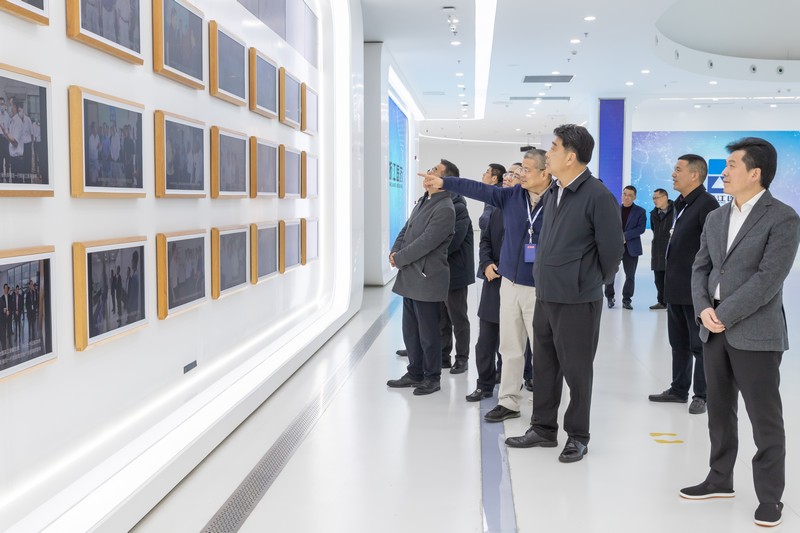 浙江省副省長(zhǎng)柯吉欣一行來(lái)我司調(diào)研