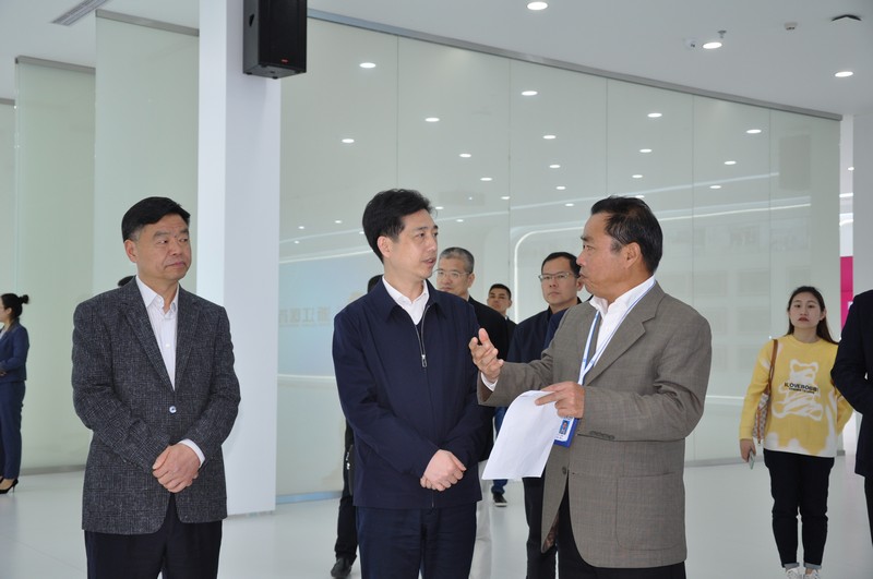 1617341788493425hRM1.jpg 2.jpg