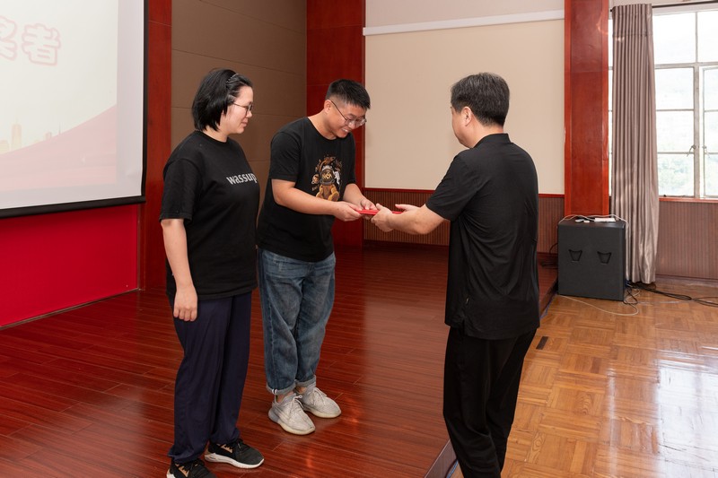 SG2_6085征文一等獎頒獎。沈鋼 攝.jpg